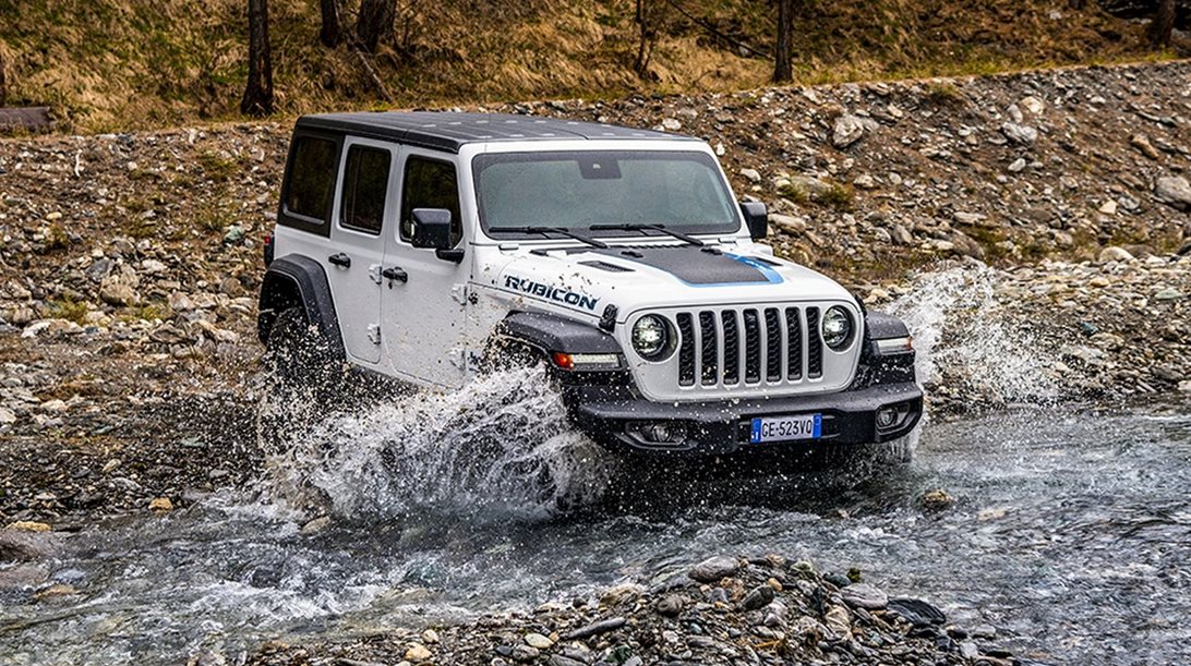 Στην Ελλάδα το νέο Jeep Wrangler 4Xe-τιμές και εκδόσεις