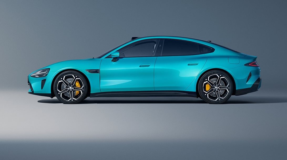 Ποιο ηλεκτρικό αυτοκίνητο έχει ανάποδα τις μπαταρίες του και γιατί