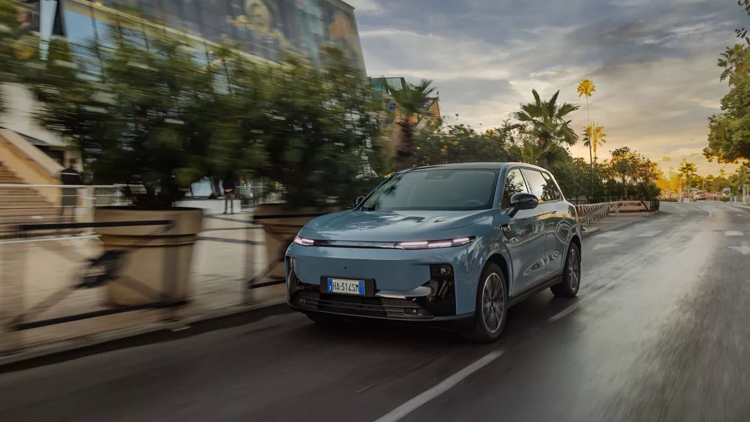 Leapmotor B10: 5 πράγματα που θέλεις να ξέρεις για το ηλεκτρικό SUV-πρόκληση