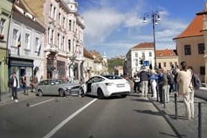 Πώς θα καταλαβαίνεις όταν ένας οδηγός ασχολείται με το κινητό του - εικόνα 4