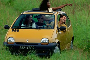 Επιτέλους τέρμα γκάζι με το εξωπραγματικό Renault 5 Turbo 3E (video) - εικόνα 2