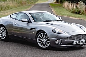 H Aston Martin Vanquish επιστρέφει με έναν τρομερό V12 - εικόνα 10