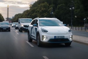 Όχι, δεν θα απαγορευτούν τα συμβατικά αυτοκίνητα - εικόνα 1