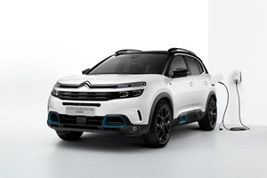 H Opel αλλάζει σήμα και εξηλεκτρίζει τον κεραυνό - εικόνα 5