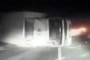 Διαμαρτυρία κατά της Tesla κάθε Σάββατο για ένα χρόνο - εικόνα 5