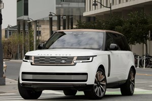 Αυτό τo Land Rover Defender έχει ηλεκτροκινητήρες στους τροχούς - εικόνα 6