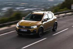 Στην Ελλάδα το υβριδικό, τετρακίνητο SUV με υγραέριο, βενζίνη και αυτόματο κιβώτιο-πόσο κοστίζει - εικόνα 7