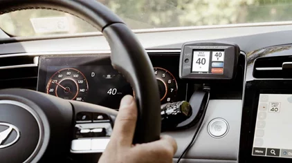 Έρχεται "κόφτης" στα αυτοκίνητα-Πώς σκοπεύουν οι αρχές να πατάξουν την υπερβολική ταχύτητα