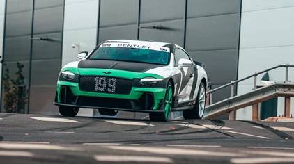 Μια Bentley Supersports όπως δεν την έχεις ξαναδεί από τον καλύτερο οδηγό του είδους