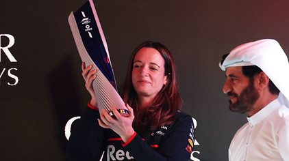 F1: Αποθέωση για την Hannah Schmitz-πώς κέρδισε τον αγώνα στο Κατάρ