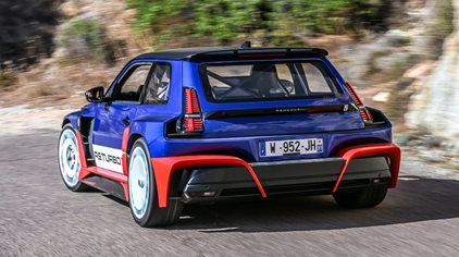 Επιτέλους τέρμα γκάζι με το εξωπραγματικό Renault 5 Turbo 3E (video)