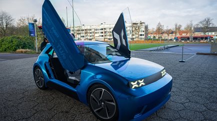 Φοιτητές έφτιαξαν ηλεκτρικό αυτοκίνητο που δεν θα χαλάσει ποτέ