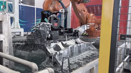 Η Ford αλλάζει τους κανόνες στα ηλεκτρικά αυτοκίνητα με συνταγή Tesla