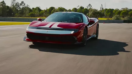 Δείτε την πανίσχυρη Ferrari 849 Testarossa να γλιστράει στο Fiorano