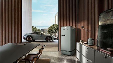 Porsche x Smeg: Η υψηλή αισθητική συναντά την κληρονομιά των αγώνων ταχύτητας