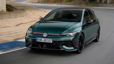 Οδηγούμε σε δρόμο και πίστα το πιο δυνατό Golf GTI που έγινε ποτέ