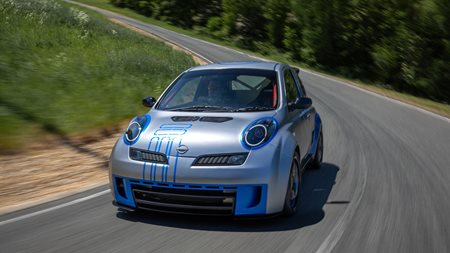 To Nissan Micra 350 SR restomod είναι το πιο ακραίο hot hatch της φίρμας