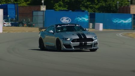 Δείτε μια Ford Mustang 860 ίππων στα χέρια του Stig