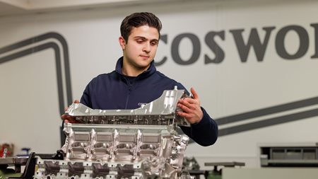 Ο Έλληνας φοιτητής που φτιάχνει τον κινητήρα της Aston Martin Valkyrie