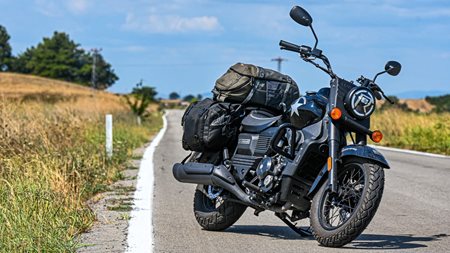 Με ένα UM Renegade Commando 300 σε 5 χώρες για 5 μέρες