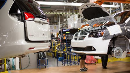 Ιταλία: Δραματική πτώση παραγωγής αυτοκινήτων και περικοπές θέσεων εργασίας