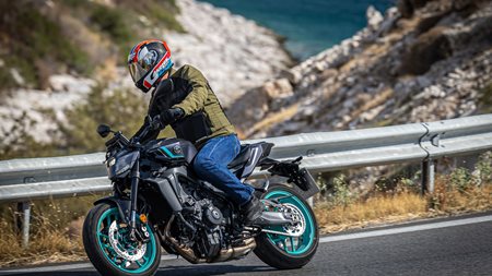 Οδηγούμε στην Ελλάδα το Yamaha MT-09 με το νέο αυτόματο κιβώτιο