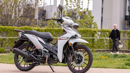 Παπί γνωστής εταιρείας κοστίζει μόνο 1.750 ευρώ