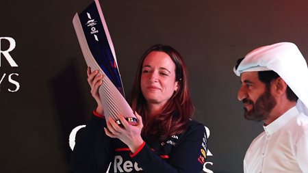 F1: Αποθέωση για την Hannah Schmitz-πώς κέρδισε τον αγώνα στο Κατάρ