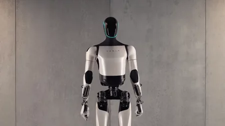 Ο ίδιος ο Elon Musk παρουσίασε τη βελτιωμένη εκδοχή του Optimus (video)