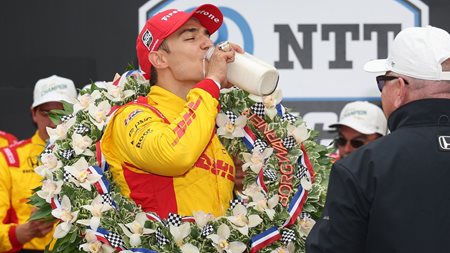 Indy 500: Ο Alex Palou πήρε νίκη που συνοδεύεται από πολλά ρεκόρ