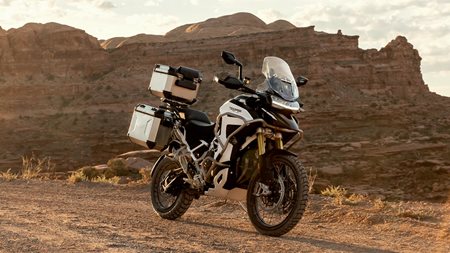 Καλοκαιρινές προσφορές για τις μοτοσυκλέτες Triumph Adventure