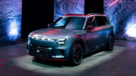 Αυτό το Smart είναι πιο γρήγορο από μια BMW M3