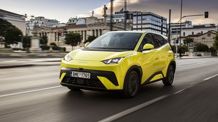 BYD Dolphin Surf: Όλα όσα πρέπει να ξέρεις για το φθηνό ηλεκτρικό σε 3 λεπτά (video)