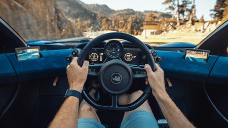 Παγκόσμια αποκλειστικότητα: Οδηγoύμε το GMA T.50, το supercar που θα μείνει στην ιστορία