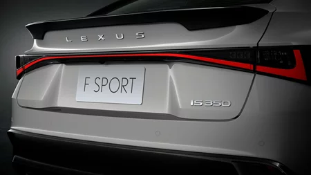 Lexus: Διακρίσεις και ρεκόρ πωλήσεων σε μια χρονιά-ορόσημο