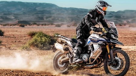 Αναβάθμιση για το δημοφιλές και προσιτό Voge DS900X