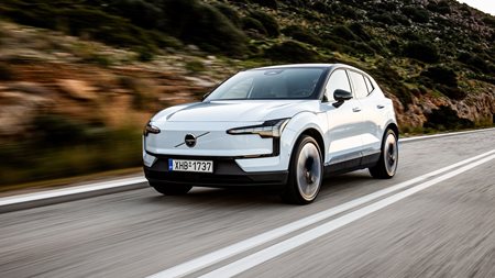 Επανέρχονται τα χαμόγελα στην Volvo-μείωση χρόνου παράδοσης για τα ηλεκτρικά EX30