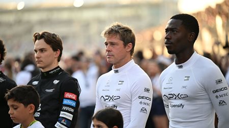 Ταινία F1: Πόση δόση αλήθειας έχει το φιλμ με τον Brad Pitt ως πιλότο ΚΑΠΗ