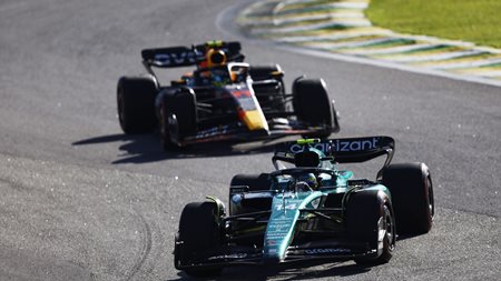 Video: Οι 20 καλύτερες προσπεράσεις του Fernando Alonso