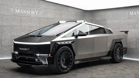 Η Mansory κατέστρεψε και το Tesla Cybertruck (εικόνες)