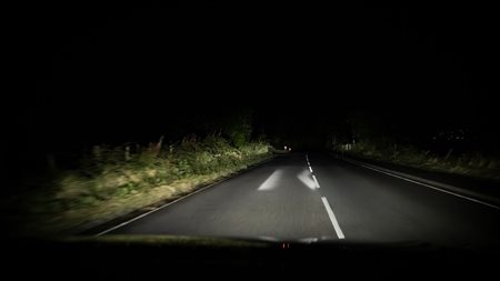 Με τα φώτα του Audi Q3 οδηγείς σαν να παίζεις videogame