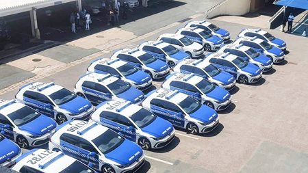 Υπάρχει αστυνομία που πήρε 50 Golf GTI περιπολικά -μια τρελή σύμπτωση (εικόνες)