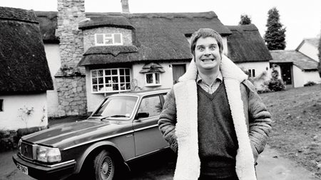 Ozzy Osbourne: Σε τι ηλικία πήρε δίπλωμα οδήγησης και τα αγαπημένα του αυτοκίνητα