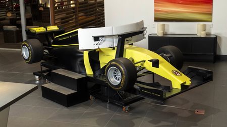 Μπορείς να αγοράσεις μονοθέσιο F1 με simulator