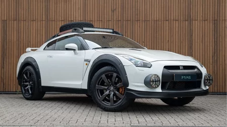 Δείτε το Nissan GT-R σε απίστευτη μετατροπή off road supercar (video)
