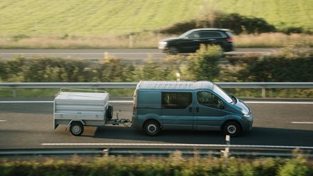 Νέα ρύθμιση για τις άδειες σε τροχόσπιτα και τρέιλερ-τι πρέπει να ξέρετε