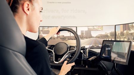 Τηλεκατευθυνόμενα αληθινά αυτοκίνητα χρησιμοποιούν στο Λας Βέγκας