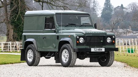Στο σφυρί το Land Rover Defender του Βασιλιά Καρόλου Γ'
