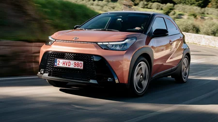 Αποστολή στη Φλωρεντία: Οδηγούμε το υβριδικό Toyota Aygo X Hybrid