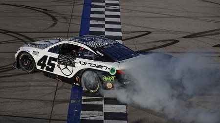 NASCAR: O Michael Jordan είδε για πρώτη φορά νίκη της ομάδας του